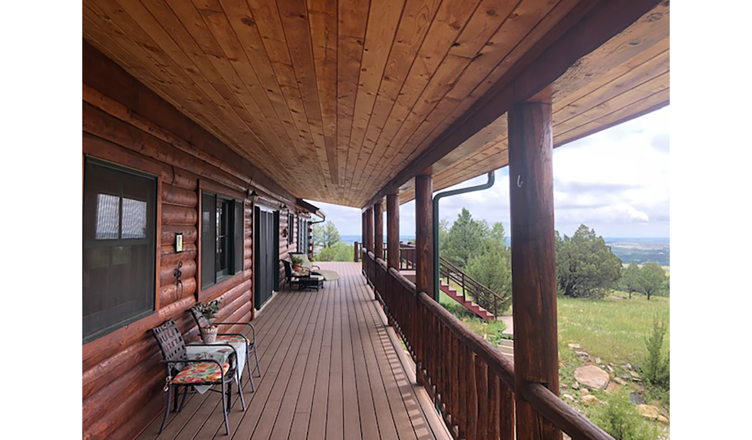 log house deck1