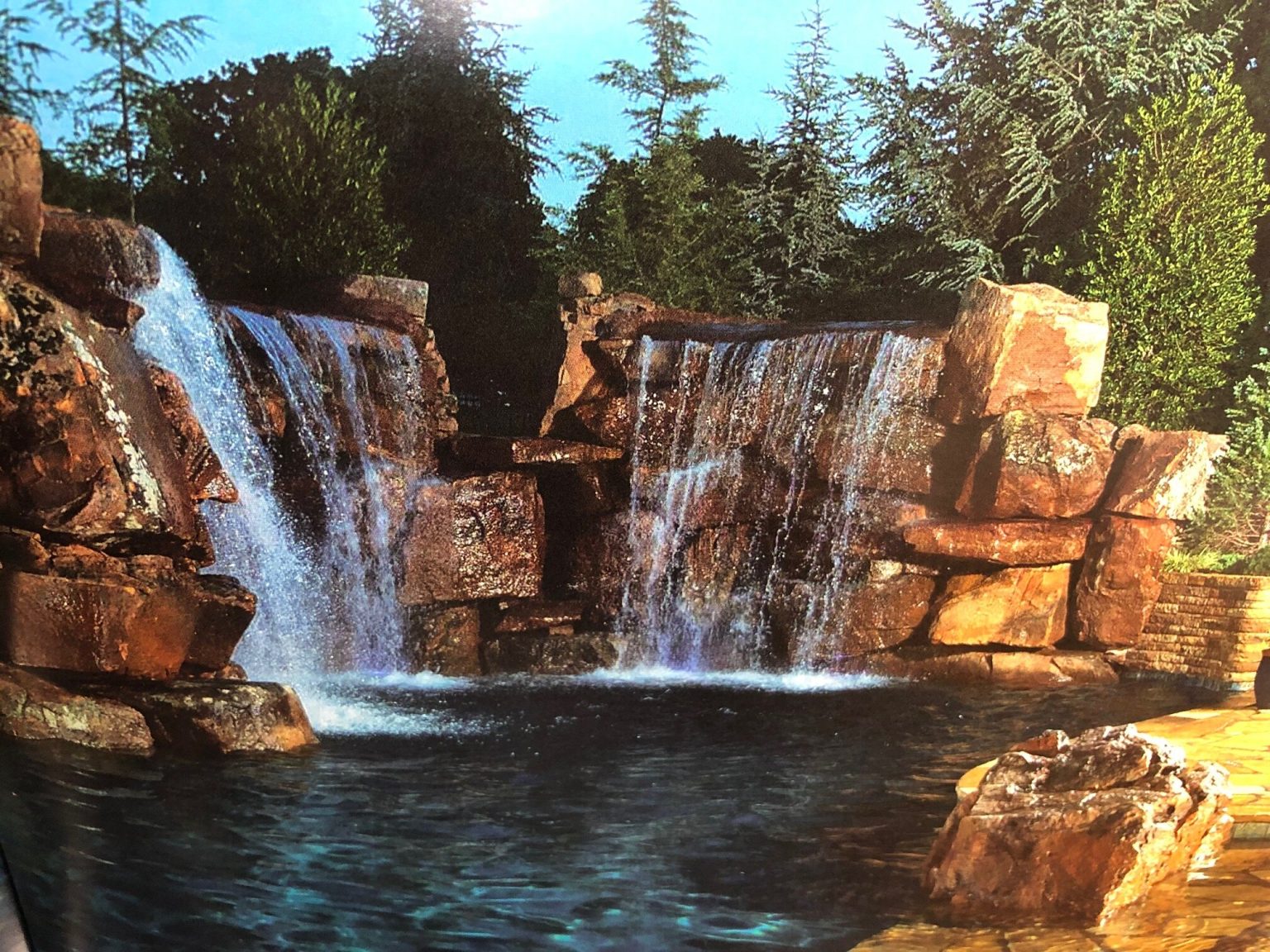 Waterfall-Pool (1)